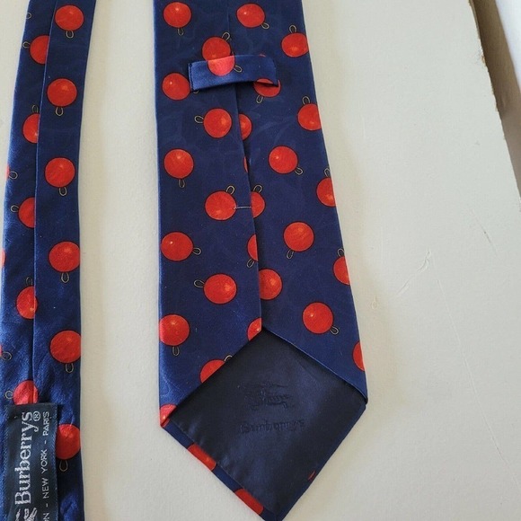 Vtg Burberrys 100% Silk Neck Tie 56" Christmas Ornament Print Navy Red - Picture 8 of 11